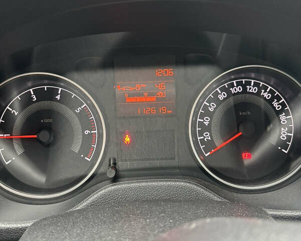 Коричневий Пежо 301, об'ємом двигуна 1.56 л та пробігом 112 тис. км за 8000 $, фото 11 на Automoto.ua