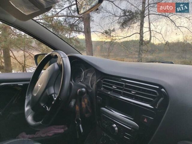 Коричневый Пежо 301, объемом двигателя 1.56 л и пробегом 76 тыс. км за 8000 $, фото 5 на Automoto.ua