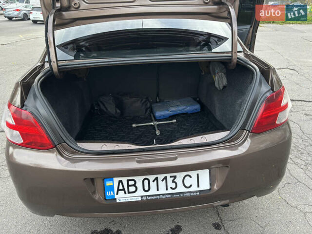 Коричневий Пежо 301, об'ємом двигуна 1.56 л та пробігом 112 тис. км за 8000 $, фото 12 на Automoto.ua