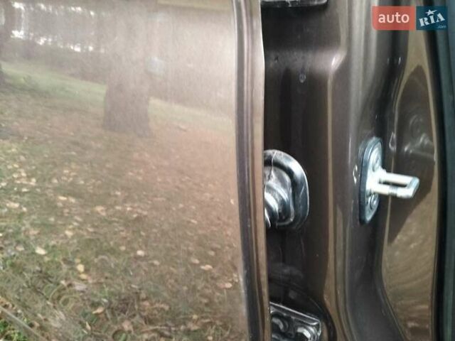 Коричневый Пежо 301, объемом двигателя 1.56 л и пробегом 76 тыс. км за 8000 $, фото 3 на Automoto.ua