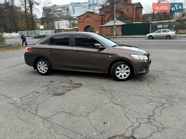 Коричневий Пежо 301, об'ємом двигуна 1.56 л та пробігом 112 тис. км за 8000 $, фото 3 на Automoto.ua