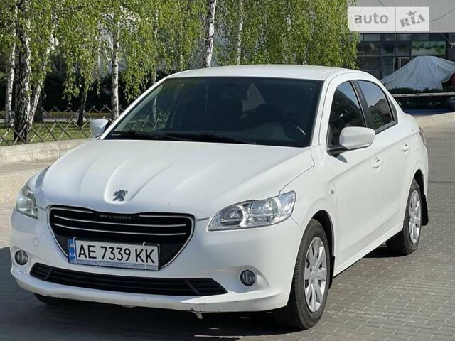 Пежо 301, объемом двигателя 1.56 л и пробегом 240 тыс. км за 7300 $, фото 6 на Automoto.ua