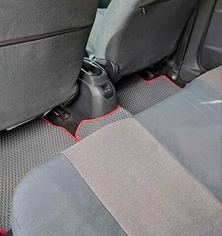Пежо 301, объемом двигателя 1.56 л и пробегом 256 тыс. км за 6500 $, фото 13 на Automoto.ua