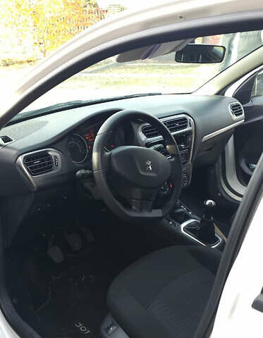 Пежо 301 2013 в Запорожье на Automoto.ua Пежо 301, объемом двигателя 1.6 л и пробегом 83 тыс. км за 7400 $, фото 10 на Automoto.ua