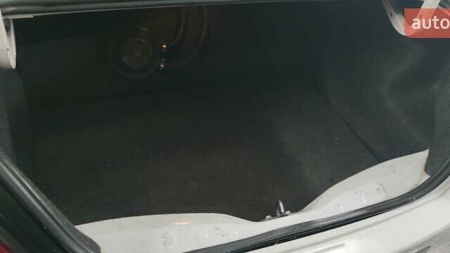 Пежо 301, объемом двигателя 1.2 л и пробегом 281 тыс. км за 3900 $, фото 10 на Automoto.ua