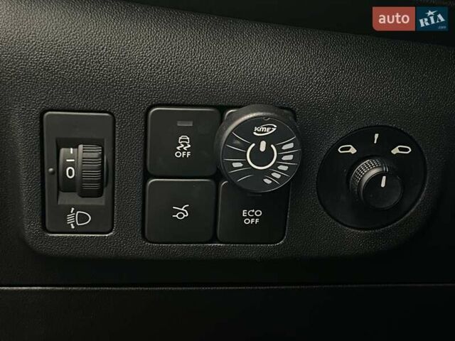 Пежо 301, объемом двигателя 1.2 л и пробегом 104 тыс. км за 8303 $, фото 12 на Automoto.ua