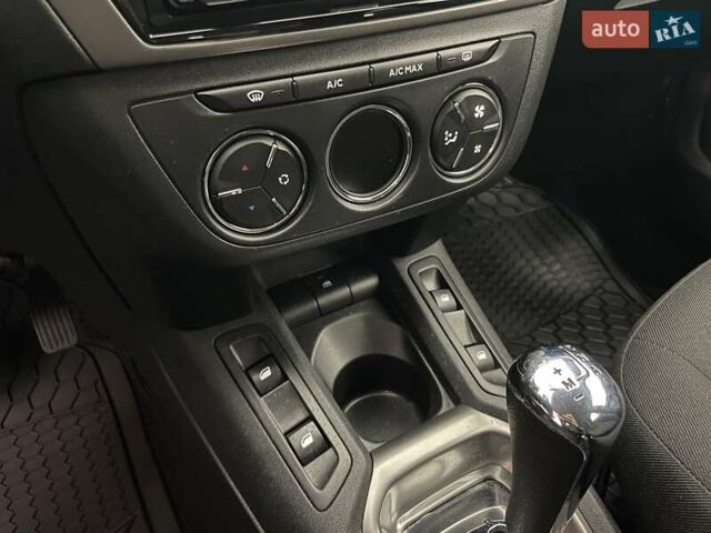 Пежо 301, объемом двигателя 1.2 л и пробегом 104 тыс. км за 8303 $, фото 15 на Automoto.ua