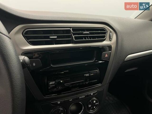 Пежо 301, объемом двигателя 1.2 л и пробегом 104 тыс. км за 8303 $, фото 14 на Automoto.ua