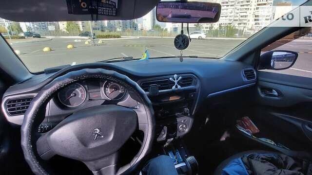 Пежо 301, об'ємом двигуна 1.56 л та пробігом 160 тис. км за 9500 $, фото 18 на Automoto.ua