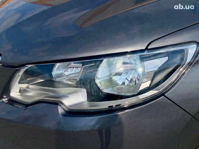 Пежо 301, объемом двигателя 1.6 л и пробегом 166 тыс. км за 8790 $, фото 4 на Automoto.ua