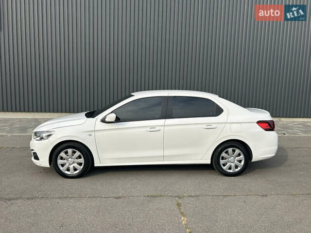 Пежо 301, объемом двигателя 1.59 л и пробегом 112 тыс. км за 7400 $, фото 2 на Automoto.ua