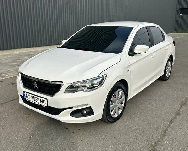 Пежо 301, объемом двигателя 1.59 л и пробегом 112 тыс. км за 7400 $, фото 1 на Automoto.ua