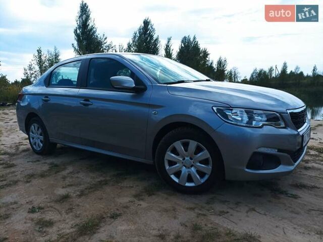 Пежо 301, объемом двигателя 1.59 л и пробегом 140 тыс. км за 7500 $, фото 2 на Automoto.ua