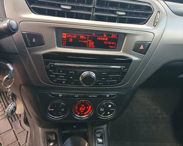 Пежо 301, объемом двигателя 1.59 л и пробегом 140 тыс. км за 7500 $, фото 14 на Automoto.ua