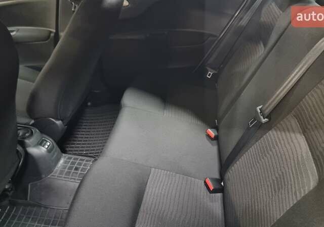 Пежо 301, объемом двигателя 1.59 л и пробегом 117 тыс. км за 8100 $, фото 6 на Automoto.ua