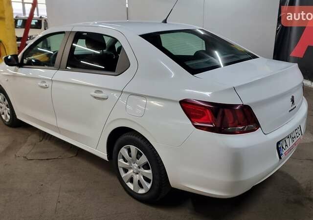 Пежо 301, объемом двигателя 1.59 л и пробегом 117 тыс. км за 8100 $, фото 3 на Automoto.ua