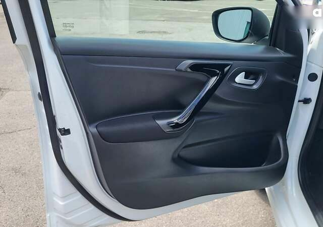 Пежо 301, об'ємом двигуна 1.6 л та пробігом 71 тис. км за 12700 $, фото 20 на Automoto.ua