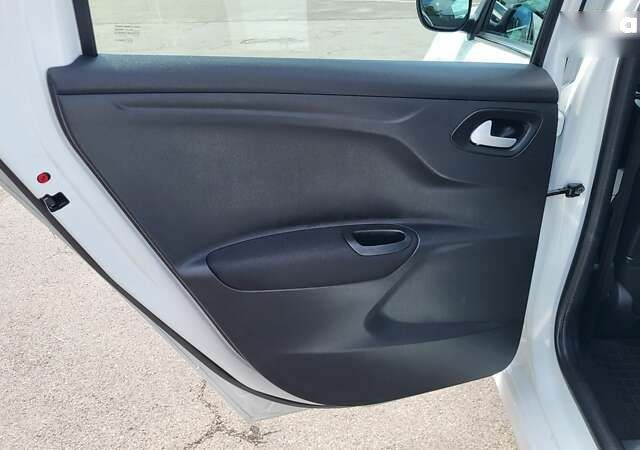 Пежо 301, об'ємом двигуна 1.6 л та пробігом 71 тис. км за 12700 $, фото 21 на Automoto.ua