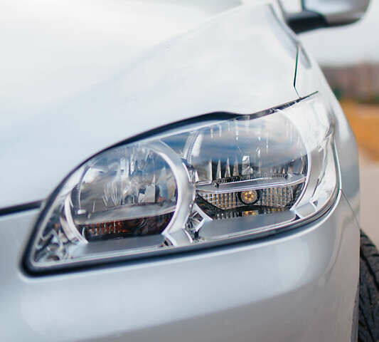 Серый Пежо 301, объемом двигателя 1.6 л и пробегом 32 тыс. км за 8200 $, фото 4 на Automoto.ua