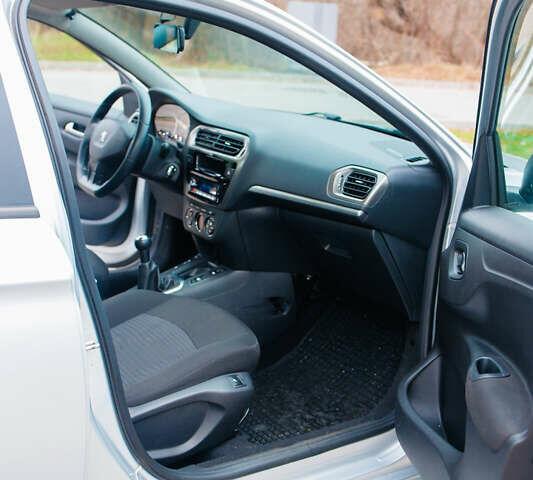 Серый Пежо 301, объемом двигателя 1.6 л и пробегом 32 тыс. км за 8200 $, фото 20 на Automoto.ua