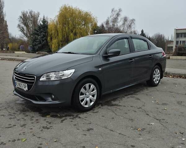 Серый Пежо 301, объемом двигателя 1.56 л и пробегом 110 тыс. км за 7200 $, фото 5 на Automoto.ua