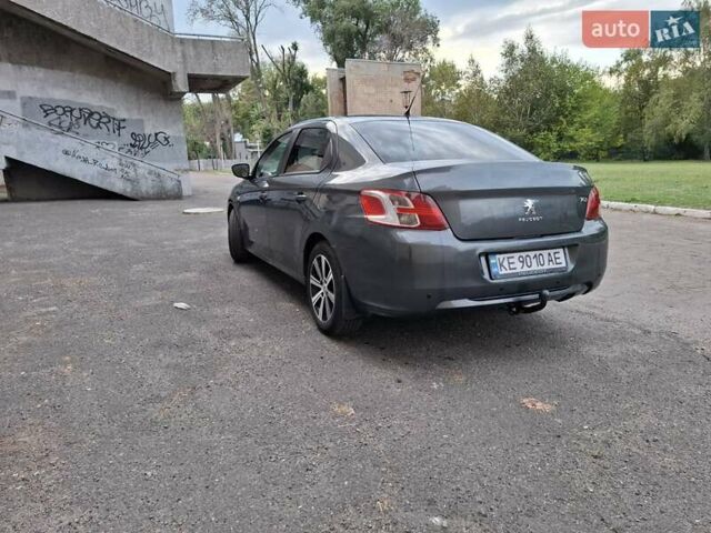 Сірий Пежо 301, об'ємом двигуна 1.56 л та пробігом 193 тис. км за 7999 $, фото 9 на Automoto.ua