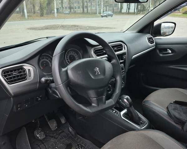 Серый Пежо 301, объемом двигателя 1.56 л и пробегом 110 тыс. км за 7200 $, фото 13 на Automoto.ua