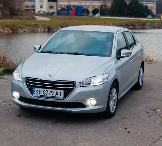 Серый Пежо 301, объемом двигателя 1.6 л и пробегом 32 тыс. км за 8200 $, фото 10 на Automoto.ua