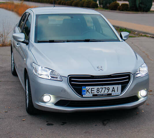 Серый Пежо 301, объемом двигателя 1.6 л и пробегом 32 тыс. км за 8200 $, фото 9 на Automoto.ua