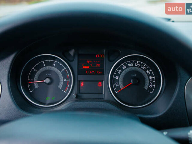 Серый Пежо 301, объемом двигателя 1.6 л и пробегом 32 тыс. км за 8200 $, фото 14 на Automoto.ua