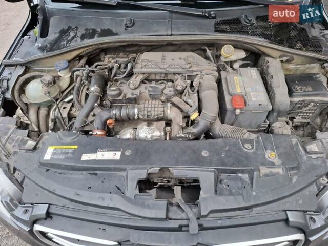 Сірий Пежо 301, об'ємом двигуна 1.56 л та пробігом 193 тис. км за 7999 $, фото 4 на Automoto.ua