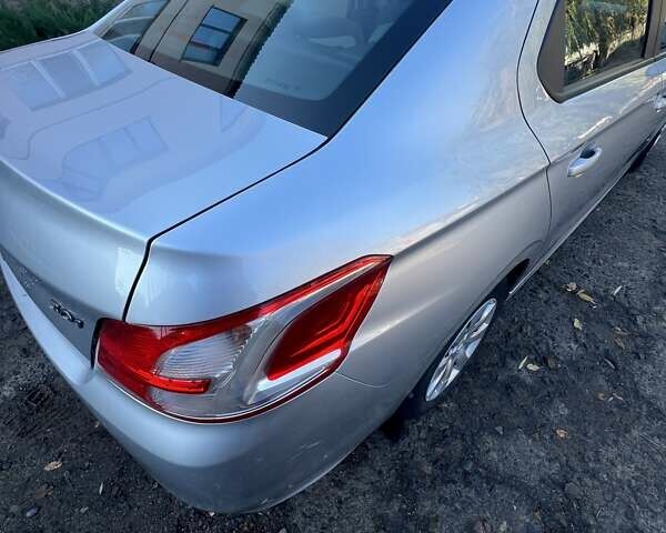 Серый Пежо 301, объемом двигателя 1.56 л и пробегом 30 тыс. км за 10300 $, фото 2 на Automoto.ua