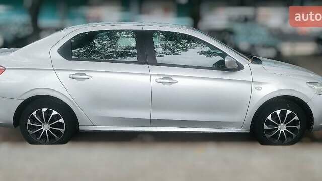 Пежо 301 2013 у Києві на Automoto.ua Сірий Пежо 301, об'ємом двигуна 1.2 л та пробігом 86 тис. км за 4600 $, фото 4 на Automoto.ua