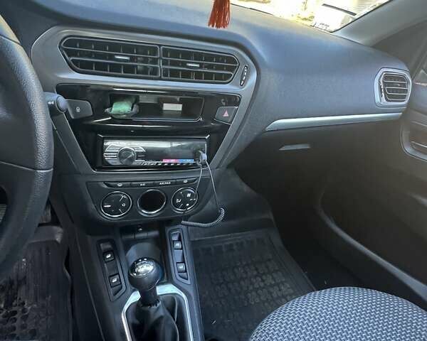 Серый Пежо 301, объемом двигателя 1.56 л и пробегом 30 тыс. км за 10300 $, фото 12 на Automoto.ua