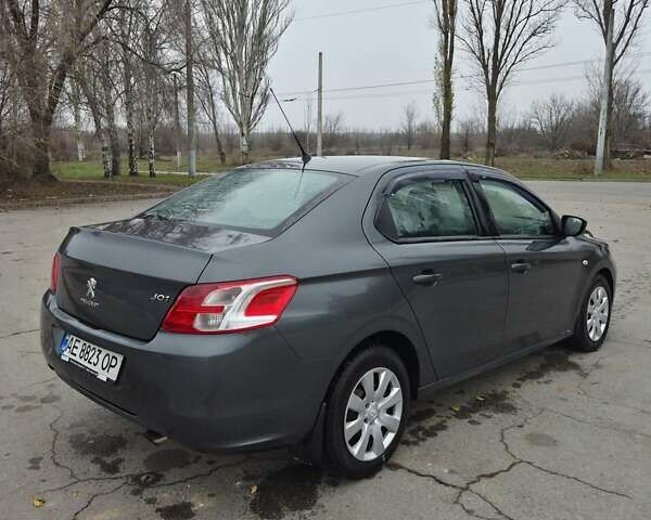 Серый Пежо 301, объемом двигателя 1.56 л и пробегом 110 тыс. км за 7200 $, фото 4 на Automoto.ua