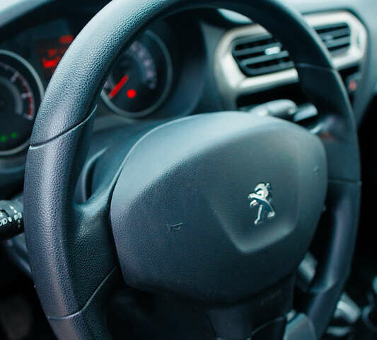 Серый Пежо 301, объемом двигателя 1.6 л и пробегом 32 тыс. км за 8200 $, фото 19 на Automoto.ua