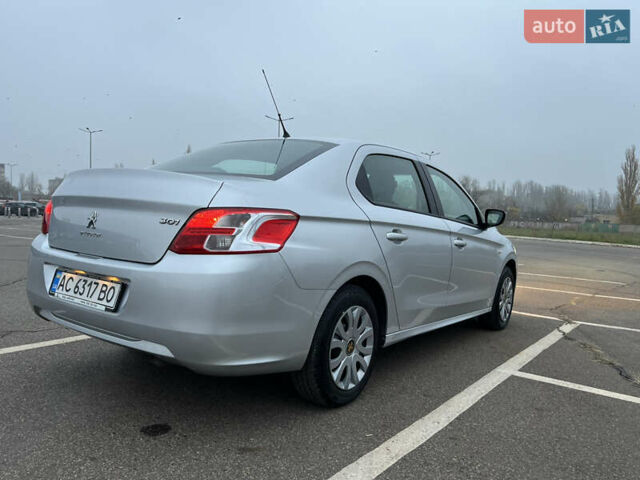 Сірий Пежо 301, об'ємом двигуна 1.2 л та пробігом 144 тис. км за 6200 $, фото 4 на Automoto.ua