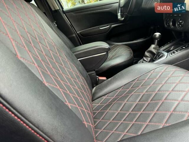 Пежо 301 2014 в Ахтырке на Automoto.ua Серый Пежо 301, объемом двигателя 1.56 л и пробегом 159 тыс. км за 5590 $, фото 11 на Automoto.ua