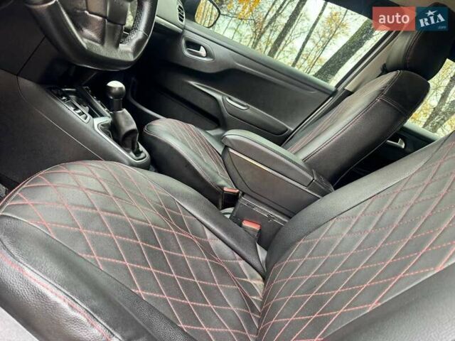 Пежо 301 2014 в Ахтырке на Automoto.ua Серый Пежо 301, объемом двигателя 1.56 л и пробегом 159 тыс. км за 5590 $, фото 10 на Automoto.ua