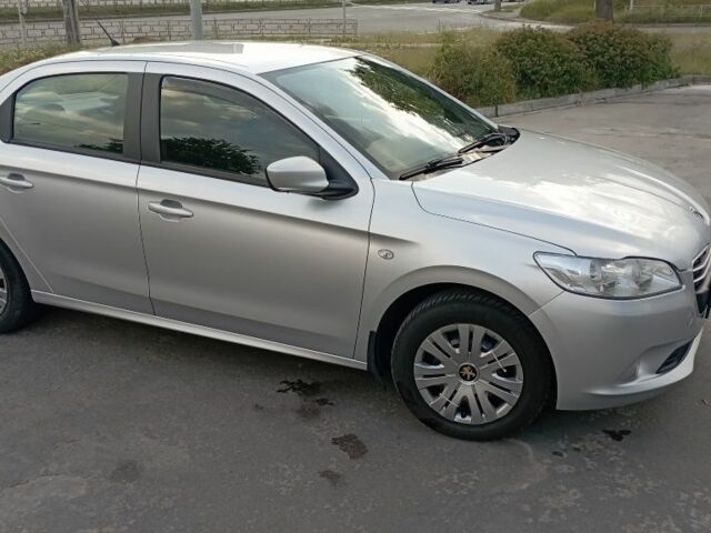 Серый Пежо 301, объемом двигателя 1.2 л и пробегом 197 тыс. км за 5000 $, фото 1 на Automoto.ua