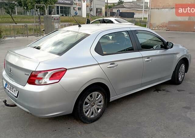 Серый Пежо 301, объемом двигателя 1.2 л и пробегом 194 тыс. км за 6000 $, фото 5 на Automoto.ua