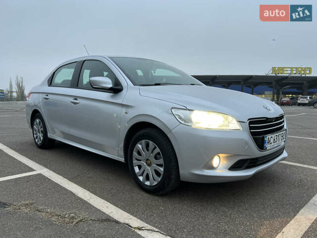 Сірий Пежо 301, об'ємом двигуна 1.2 л та пробігом 144 тис. км за 6200 $, фото 5 на Automoto.ua