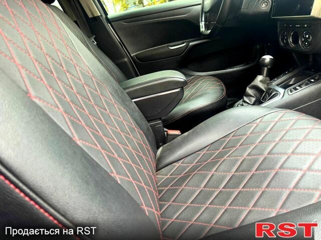 Пежо 301 2014 в Ахтырке на Automoto.ua Серый Пежо 301, объемом двигателя 1.6 л и пробегом 159 тыс. км за 5590 $, фото 5 на Automoto.ua