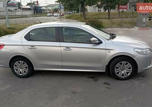 Серый Пежо 301, объемом двигателя 1.2 л и пробегом 194 тыс. км за 6000 $, фото 4 на Automoto.ua