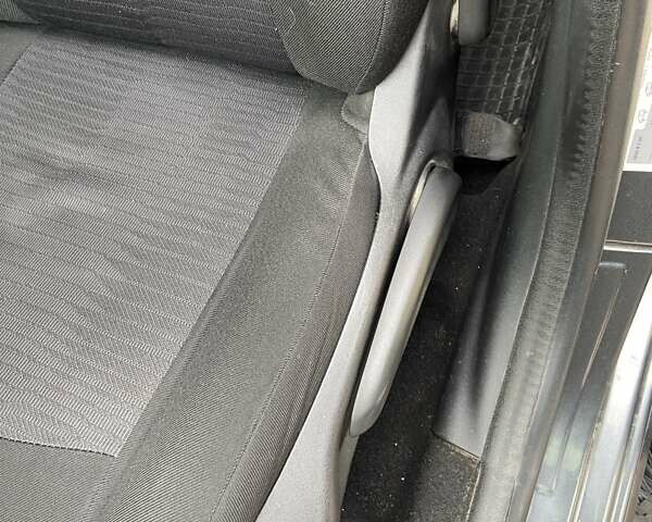 Серый Пежо 301, объемом двигателя 1.6 л и пробегом 340 тыс. км за 5999 $, фото 7 на Automoto.ua