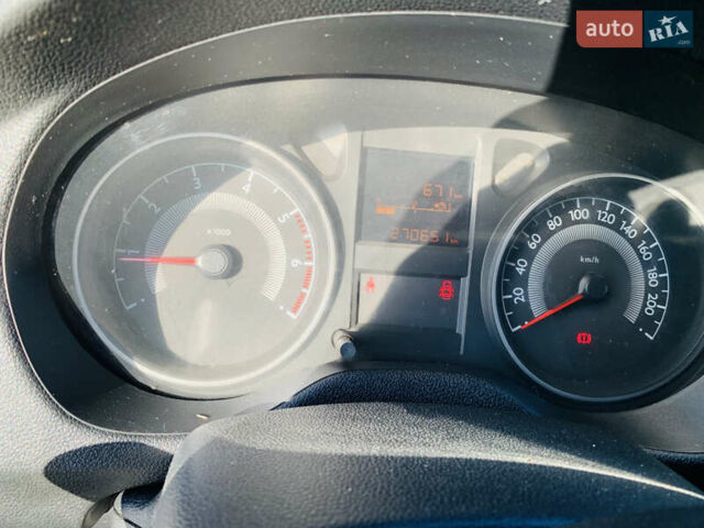 Серый Пежо 301, объемом двигателя 1.2 л и пробегом 270 тыс. км за 4499 $, фото 5 на Automoto.ua