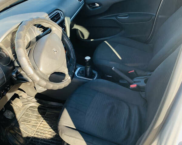 Серый Пежо 301, объемом двигателя 1.2 л и пробегом 270 тыс. км за 4499 $, фото 4 на Automoto.ua