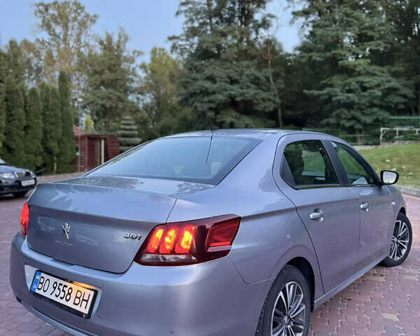 Сірий Пежо 301, об'ємом двигуна 1.59 л та пробігом 69 тис. км за 9800 $, фото 5 на Automoto.ua