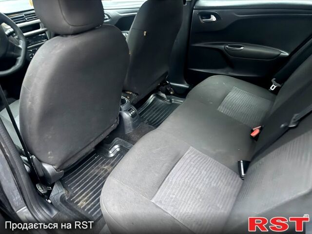 Сірий Пежо 301, об'ємом двигуна 1.2 л та пробігом 250 тис. км за 3650 $, фото 5 на Automoto.ua