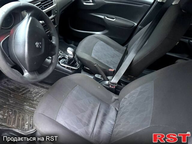 Сірий Пежо 301, об'ємом двигуна 1.2 л та пробігом 250 тис. км за 3650 $, фото 4 на Automoto.ua